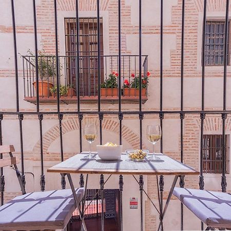 -Malagasunapts- Vibrant Historic City Centre Экстерьер фото