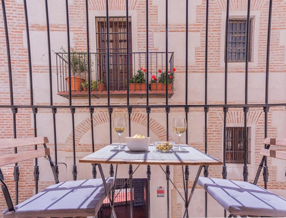 -Malagasunapts- Vibrant Historic City Centre Экстерьер фото