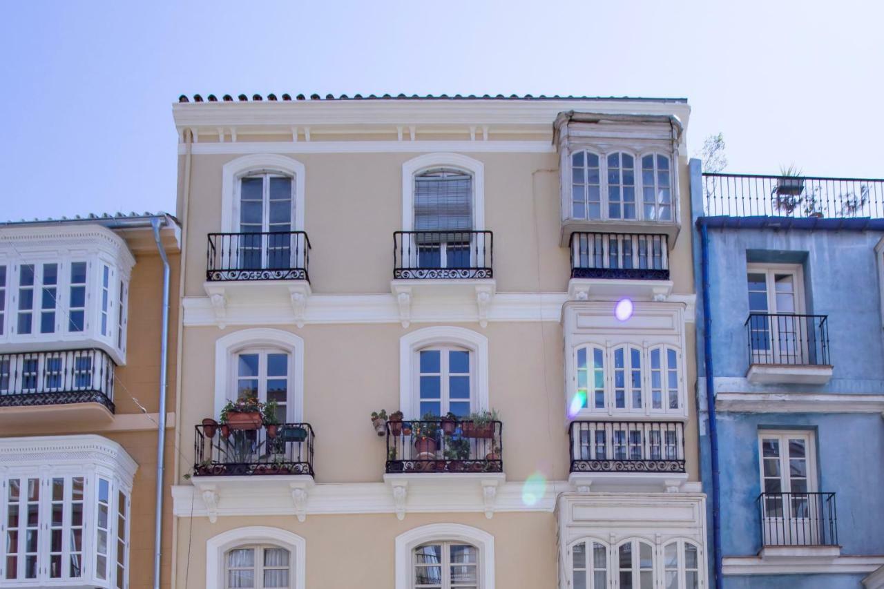 -Malagasunapts- Vibrant Historic City Centre Экстерьер фото