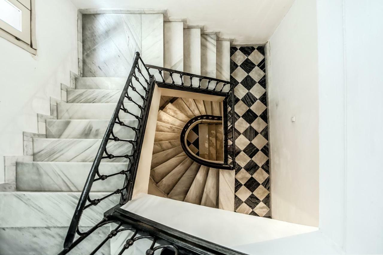 -Malagasunapts- Vibrant Historic City Centre Экстерьер фото